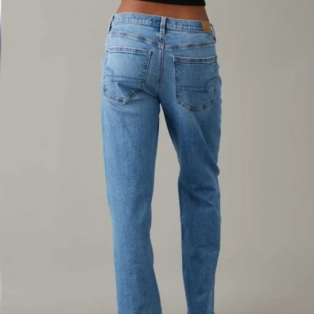 American Eagle Low Rise Baggy Straight Jeans NWT Size 8 - Picture 3 of 6